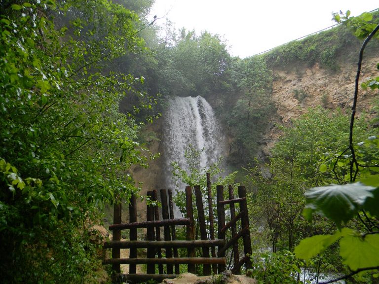 Cascada Veliki Buk